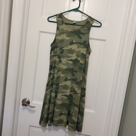 Old Navy Green Camo print Stretchy Knit Sleeveless Dress Size Small, Fun, Casual - Picture 9 of 10